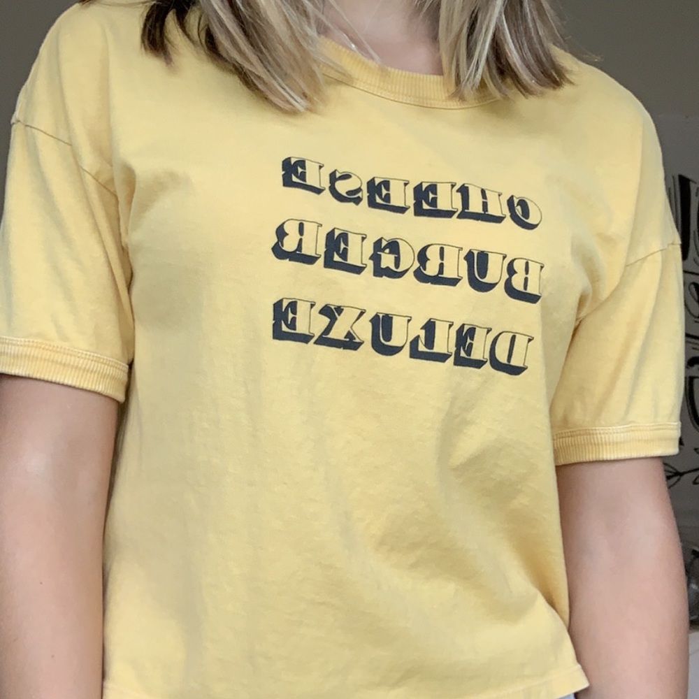 american eagle “cheese burger deluxe” top